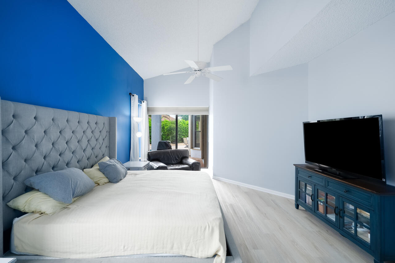 OAK RUN - Residential