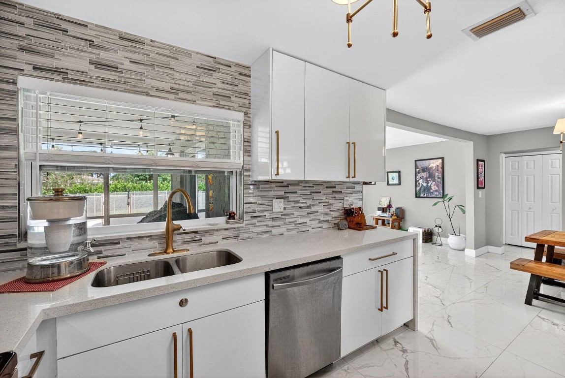 The Windings 70-44 B - Residential