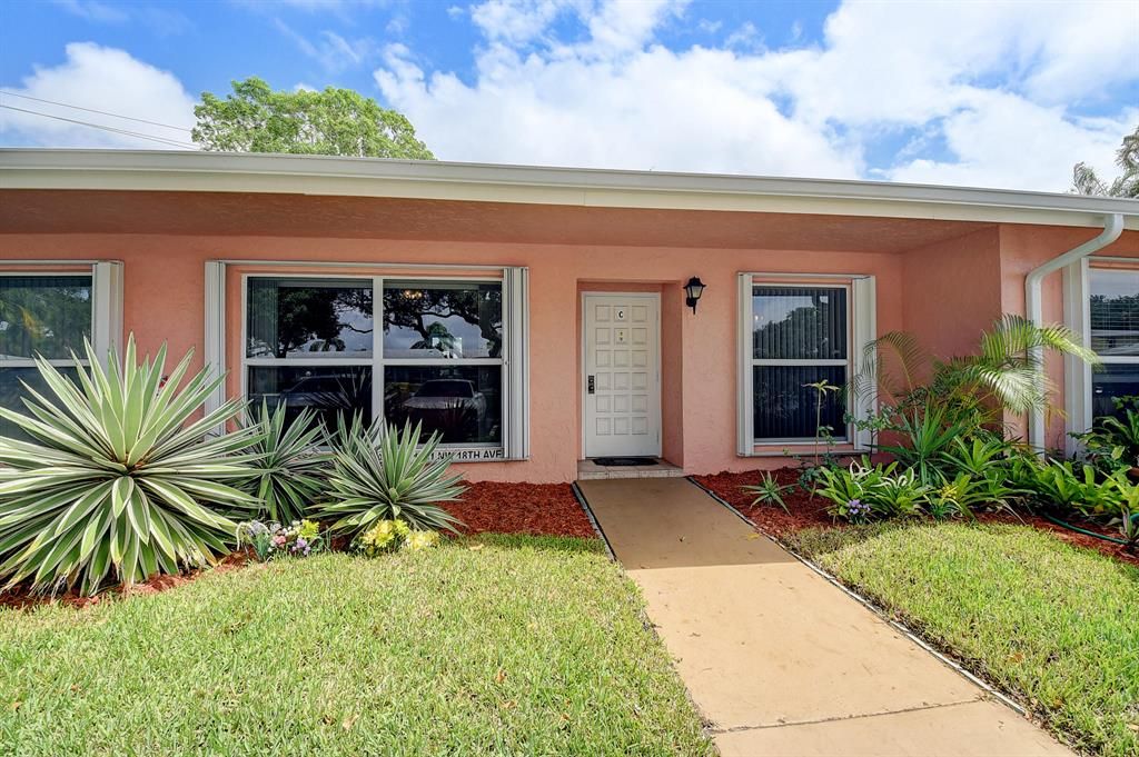 Photo of 1261 NW 18th Avenue #6-C, Delray Beach, FL 33445 (MLS # R10880605)