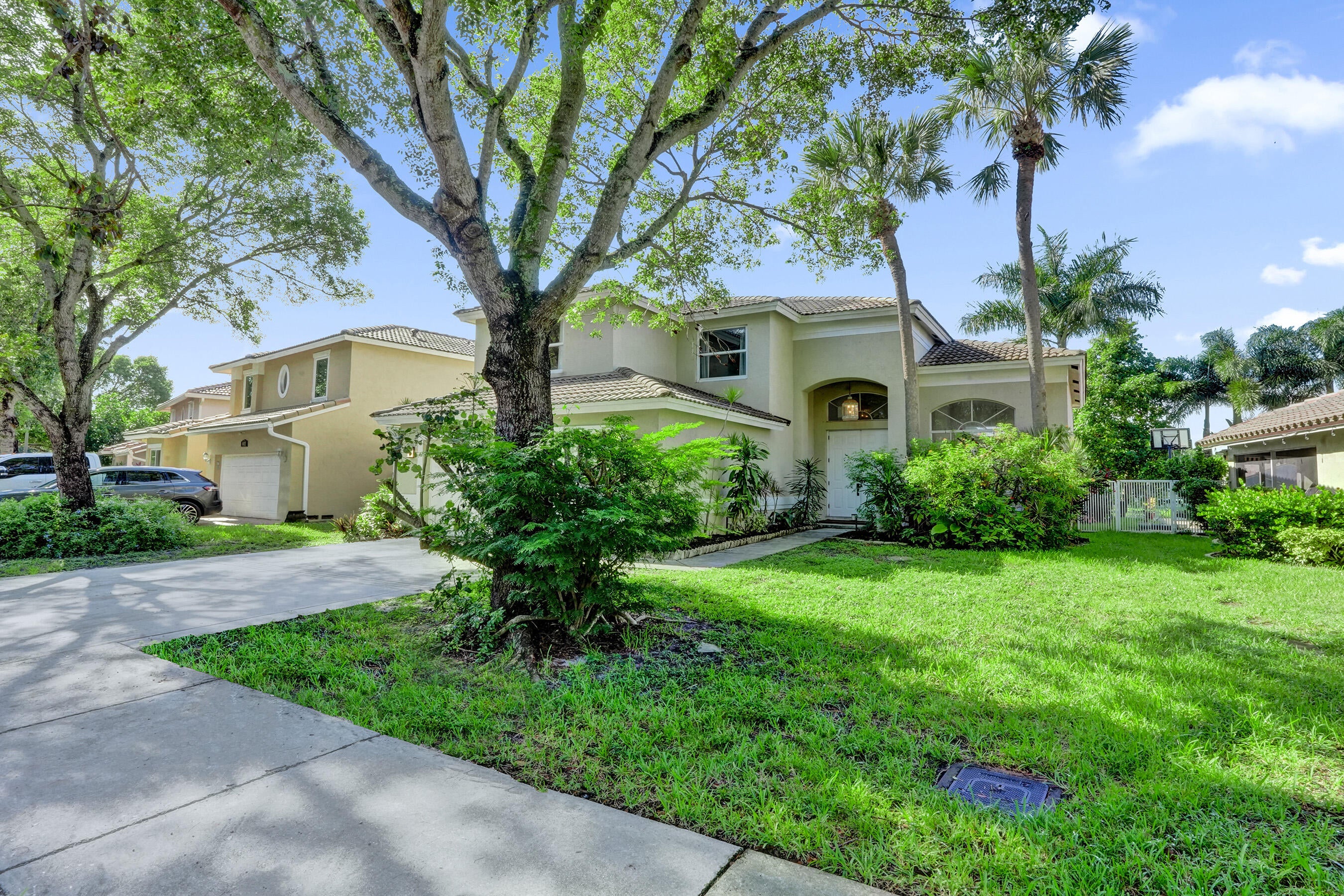 4032 NW 63RD Street