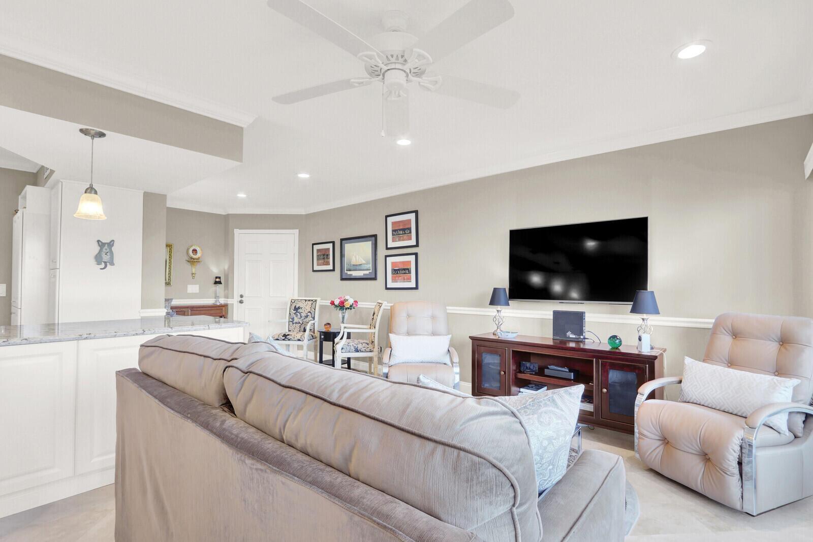 JUPITER OCEAN AND RACQUET - Residential Lease