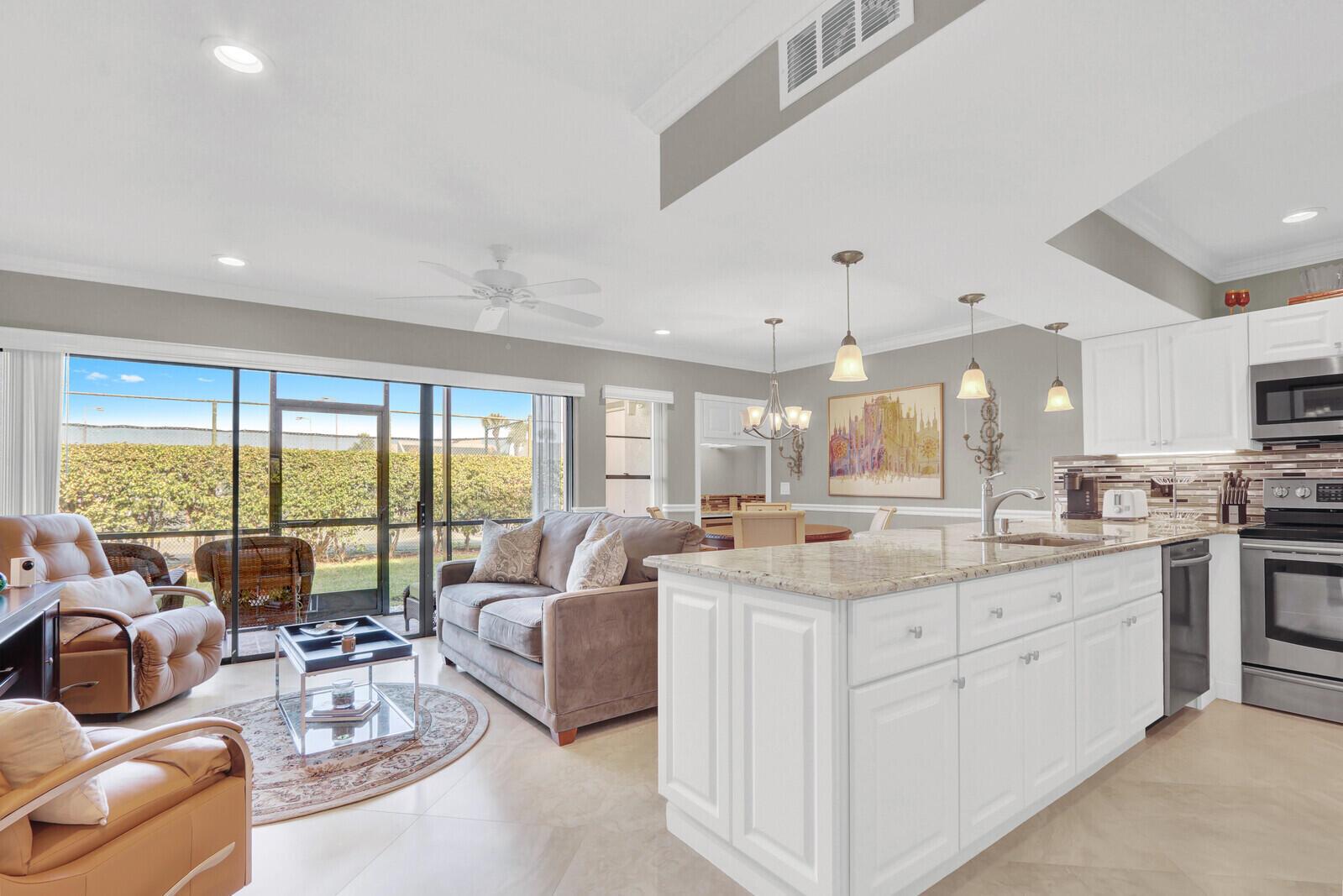 JUPITER OCEAN AND RACQUET - Residential Lease