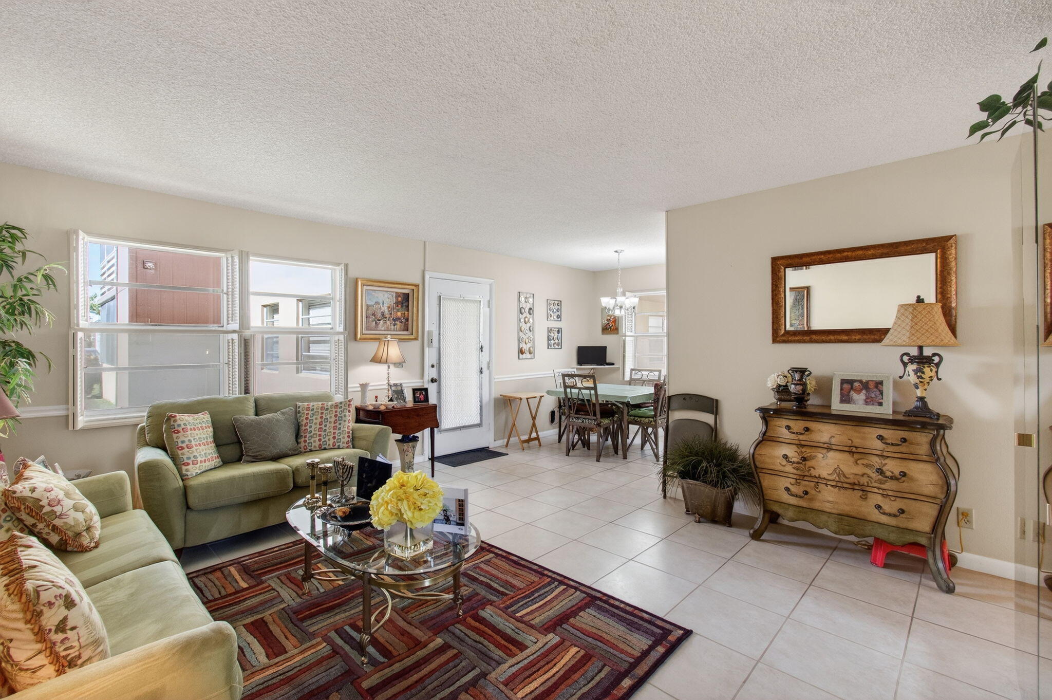 KINGS POINT - Residential