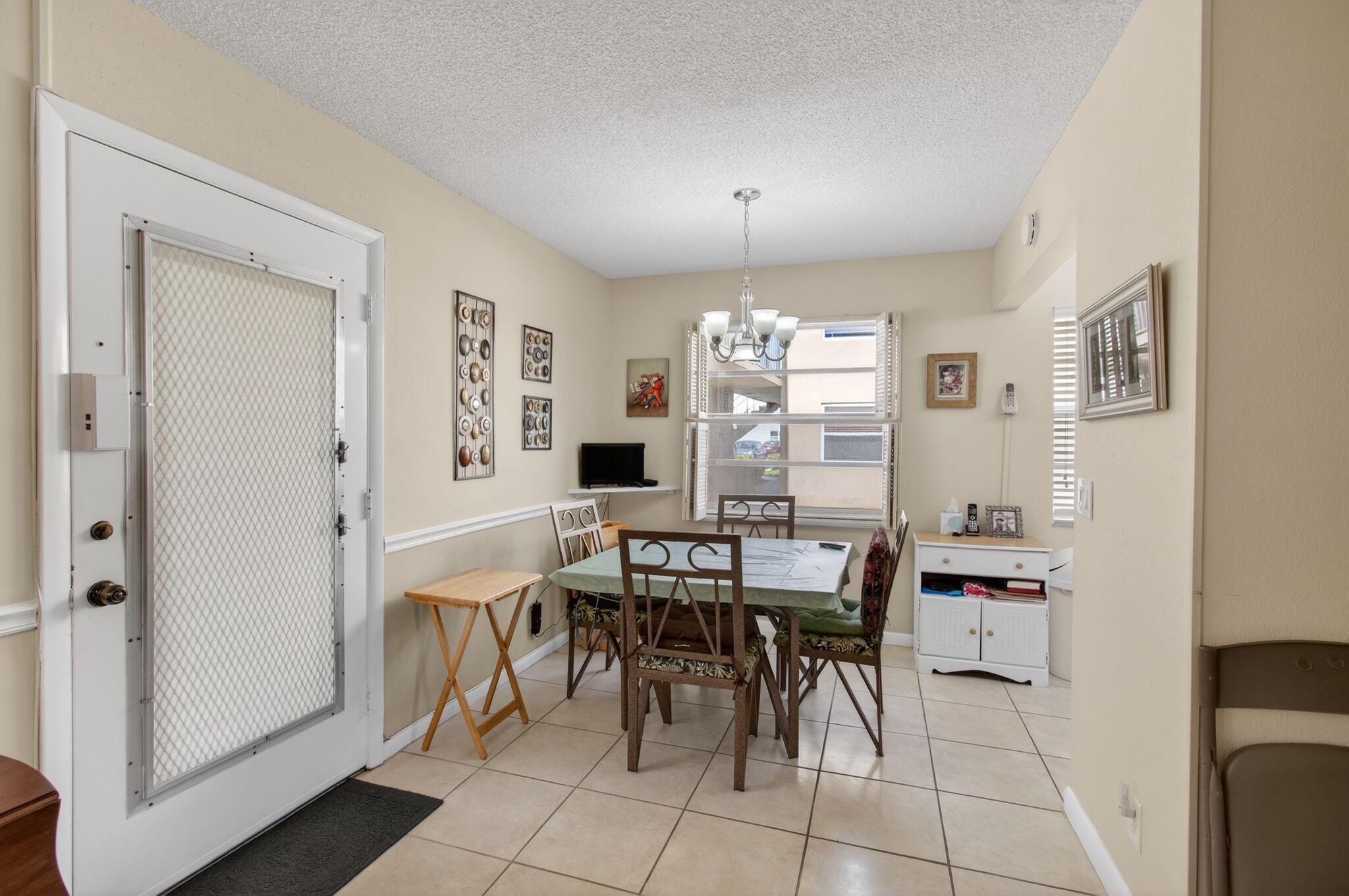 KINGS POINT - Residential