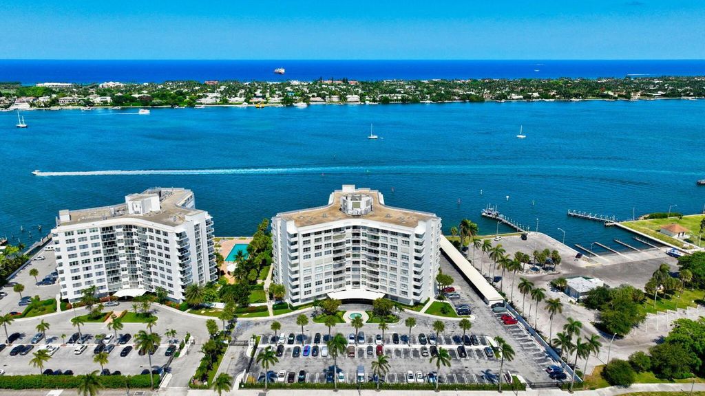 Photo of 2600 N Flagler Drive #812, West Palm Beach, FL 33407 (MLS # R10989886)