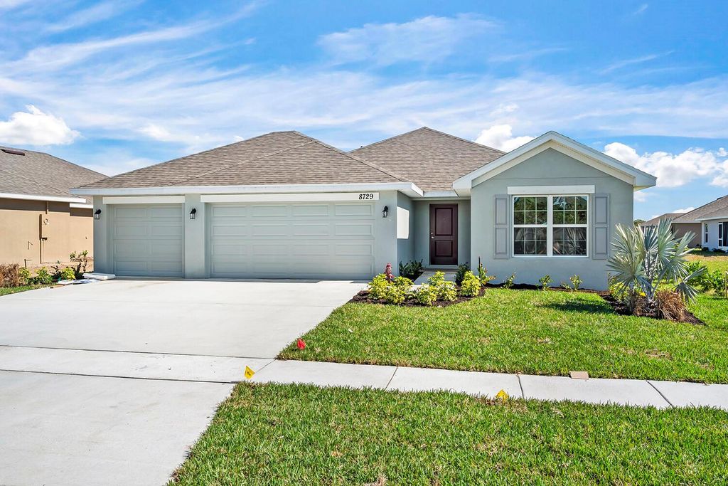 Photo of 5306 Lugo Street, Fort Pierce, FL 34951 (MLS # R10970884)