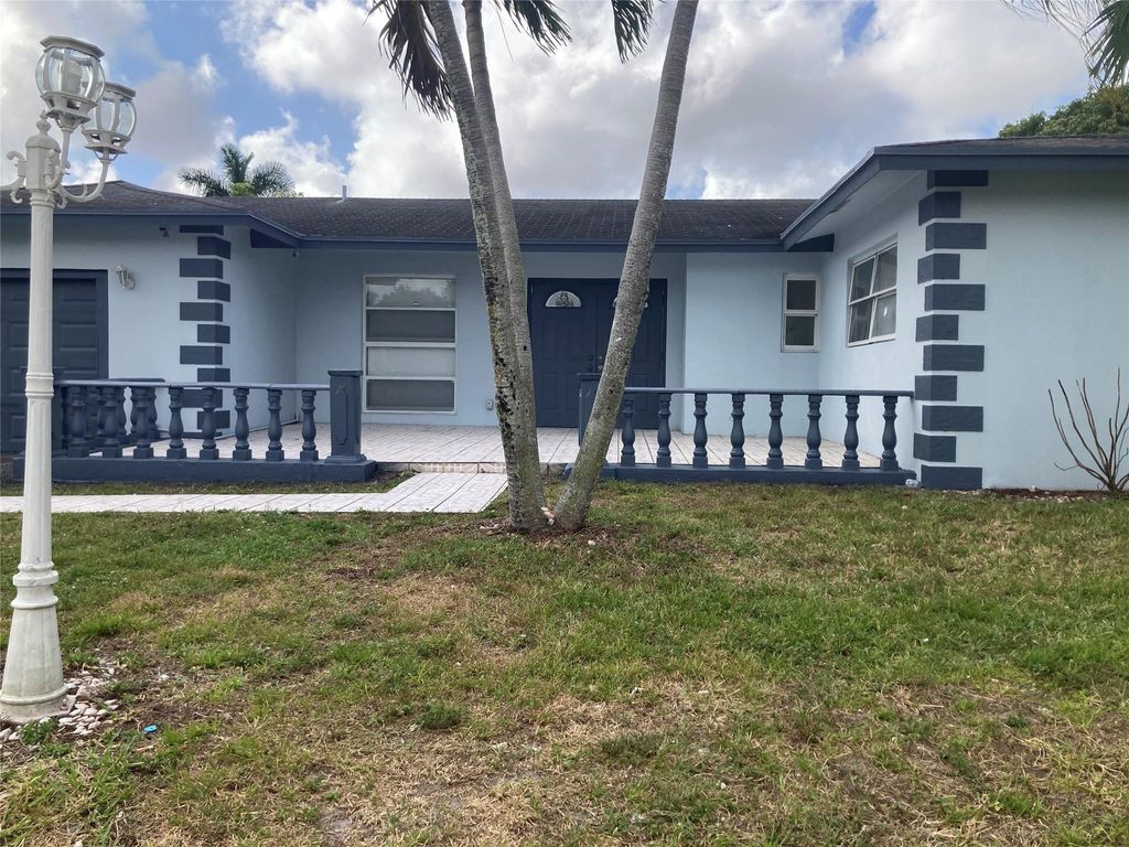 Photo of 6230 SW 4th Place, Margate, FL 33068 (MLS # B26027340)