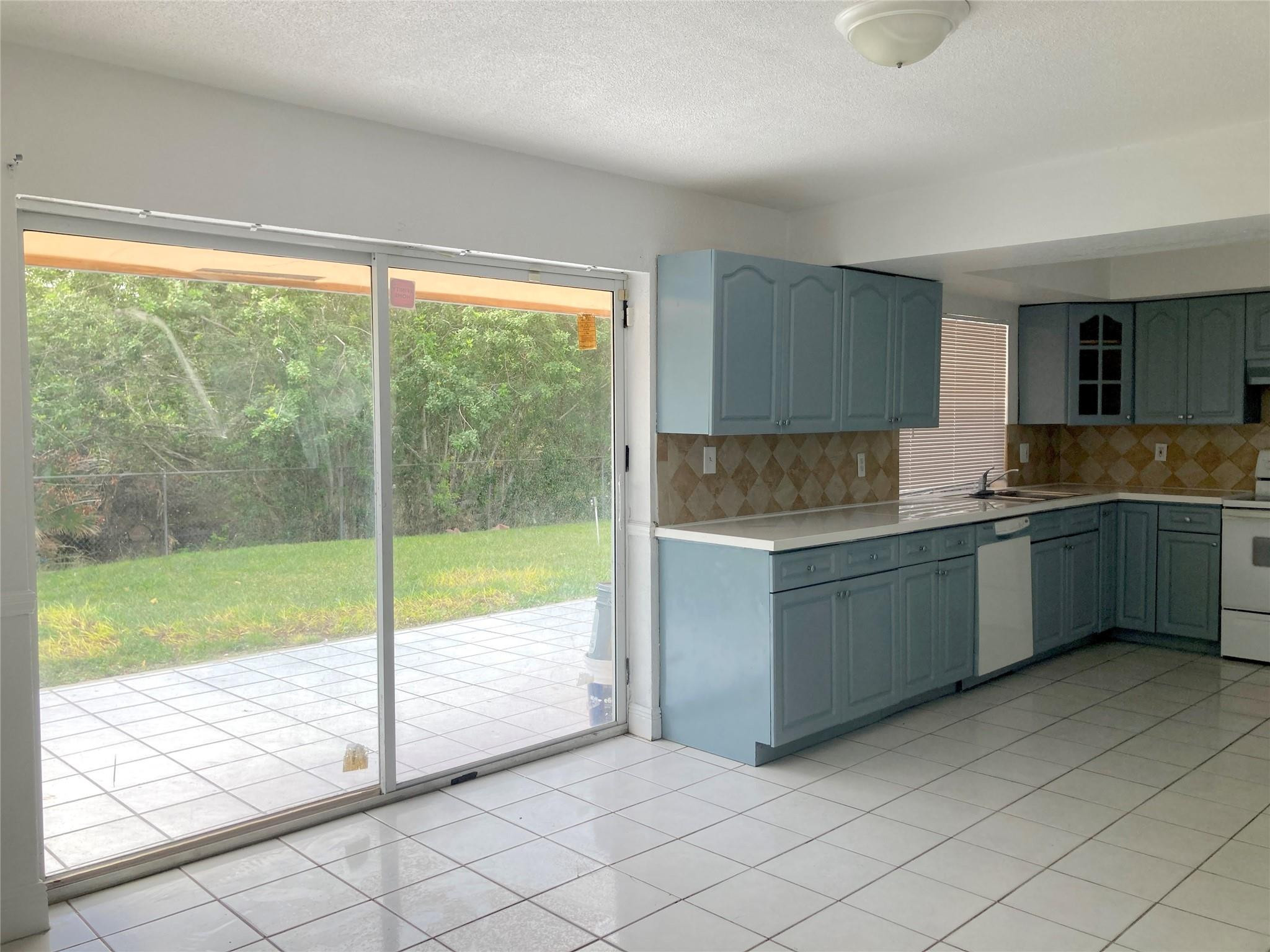 6230 SW 4th Place