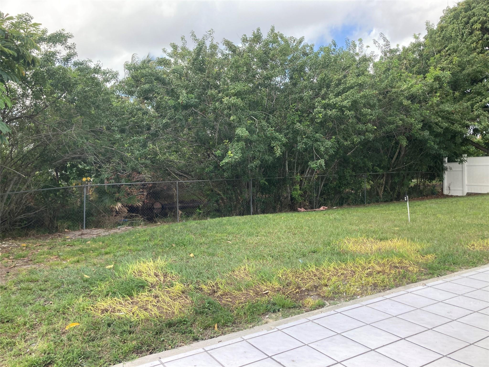 6230 SW 4th Place