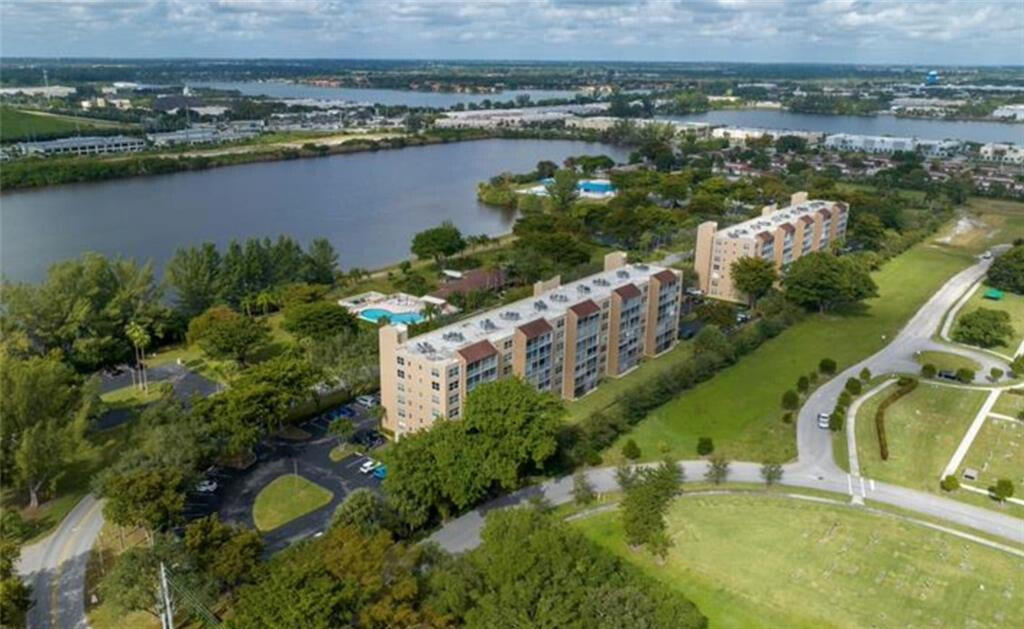 WATERS EDGE TOWERS CONDO - Residential Lease