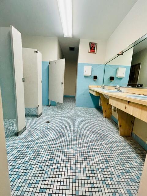 WATERS EDGE TOWERS CONDO - Residential Lease