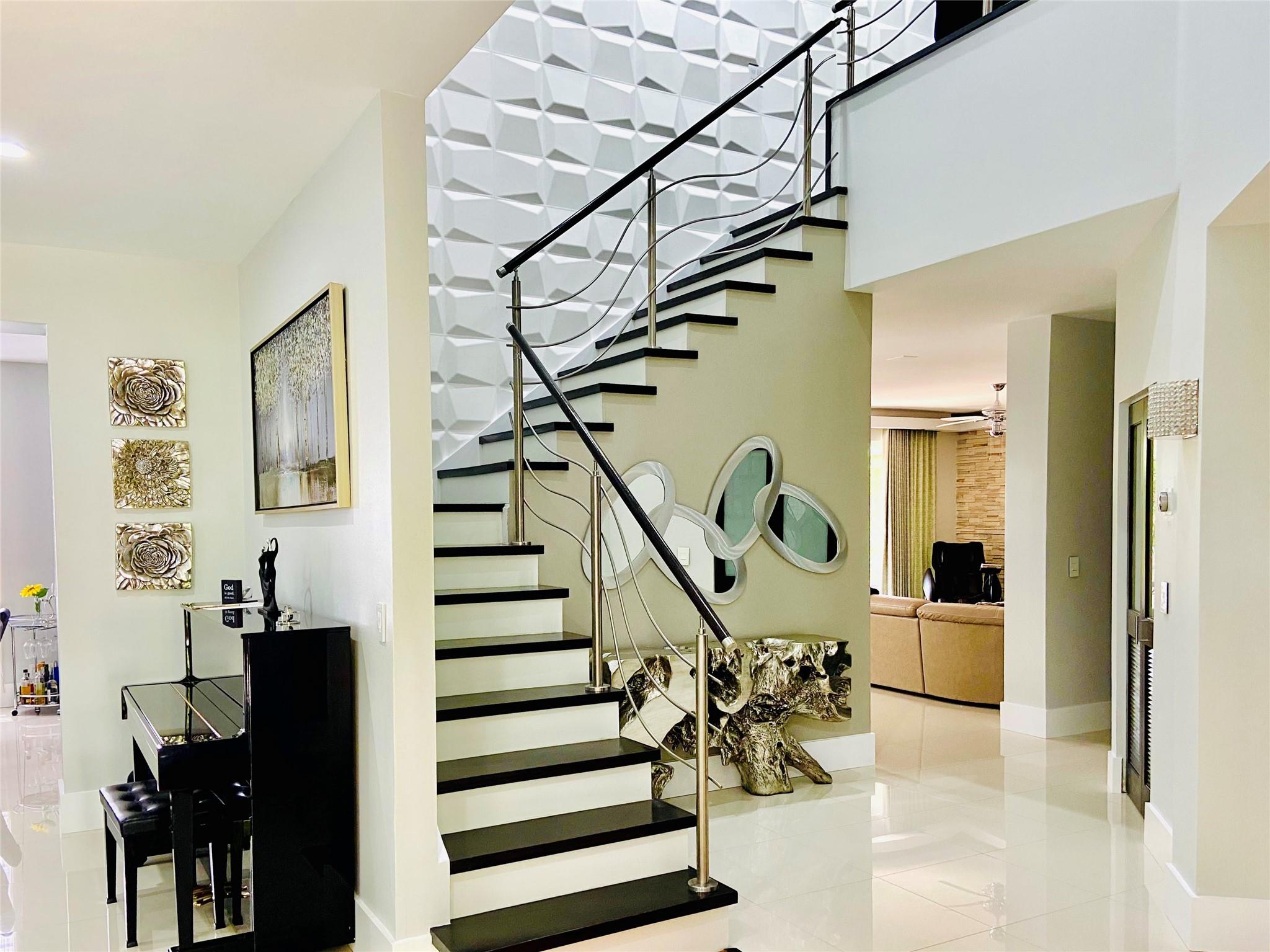 3898 Falcon Ridge Cir