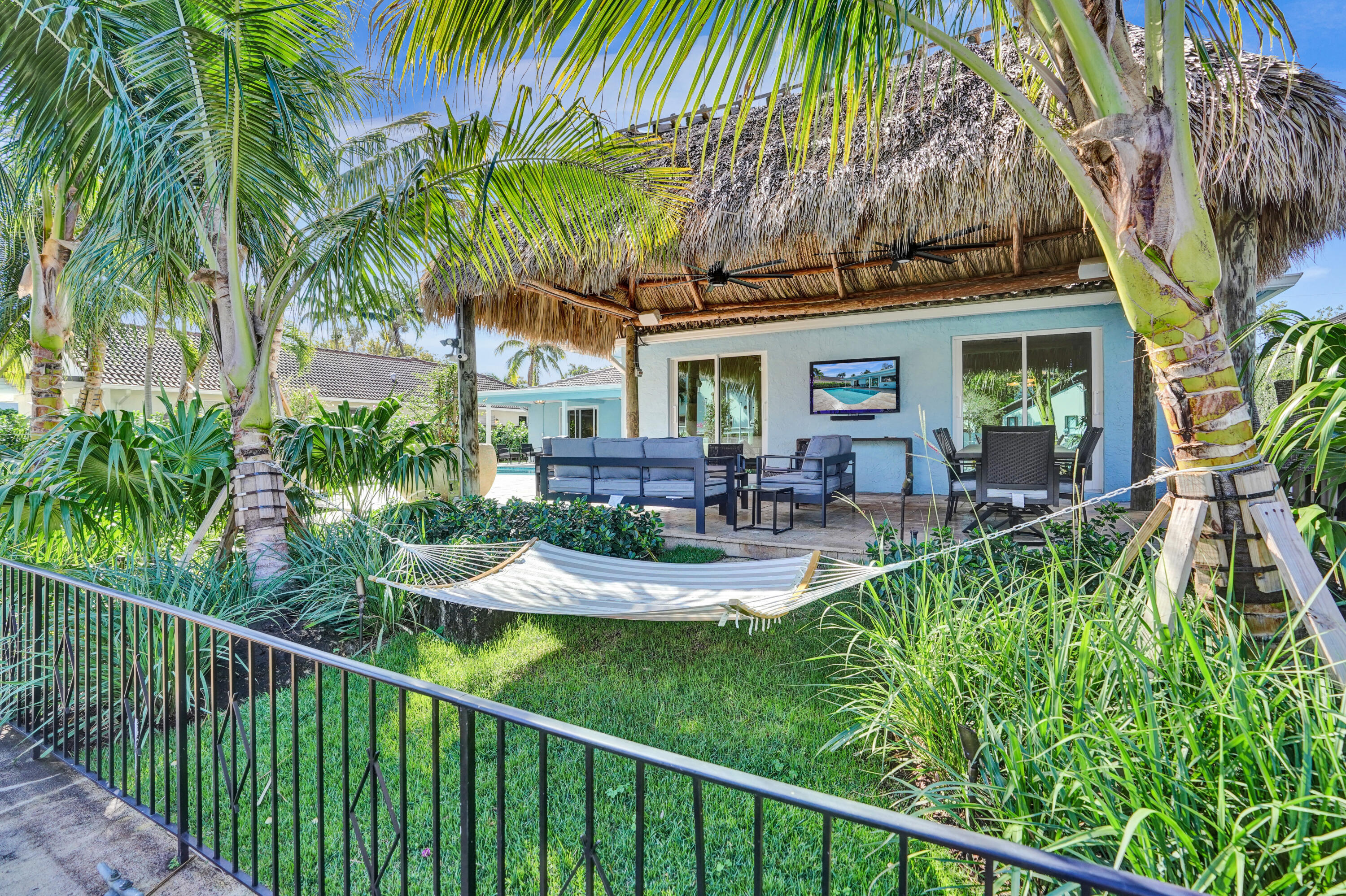 LITTLE HARBOR ON THE HILLSBORO - Residential
