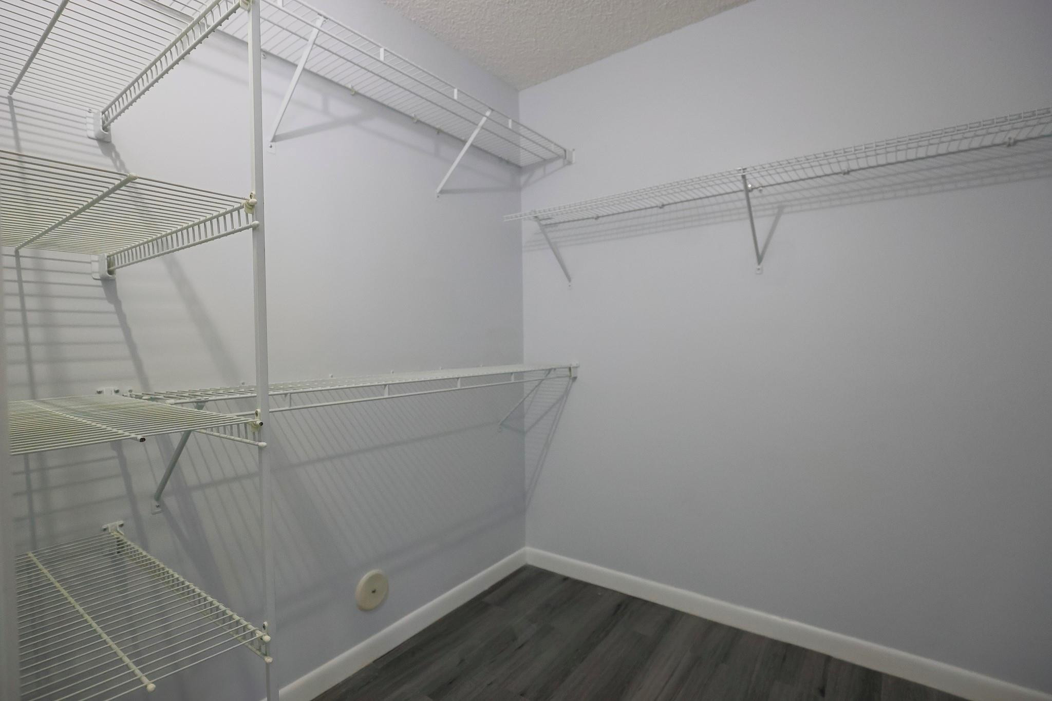 EMBASSY LAKES - Residential Lease