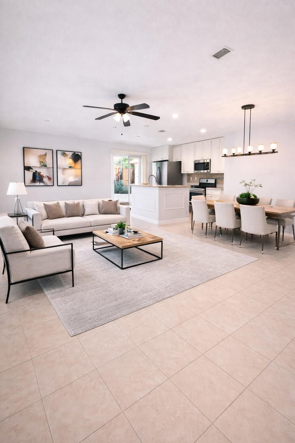 Photo of 828 Greenleaf Circle, Vero Beach, FL 32960 (MLS # B26004610)