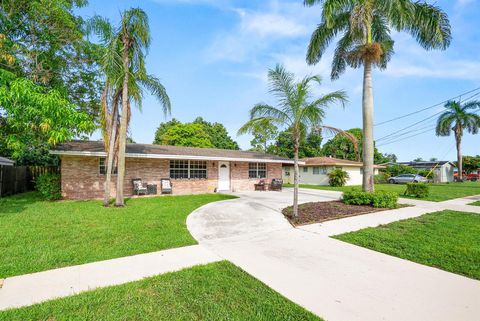 1439 Rose Circle West Palm Beach FL 33406