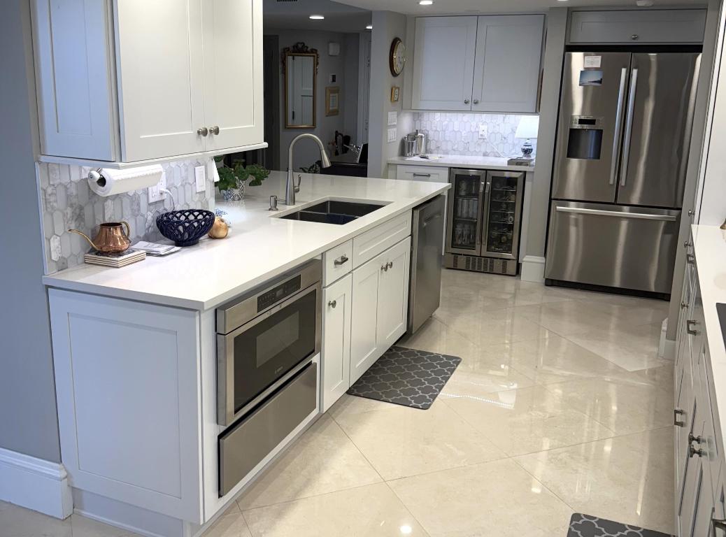 2400 S Ocean Drive 8100-B