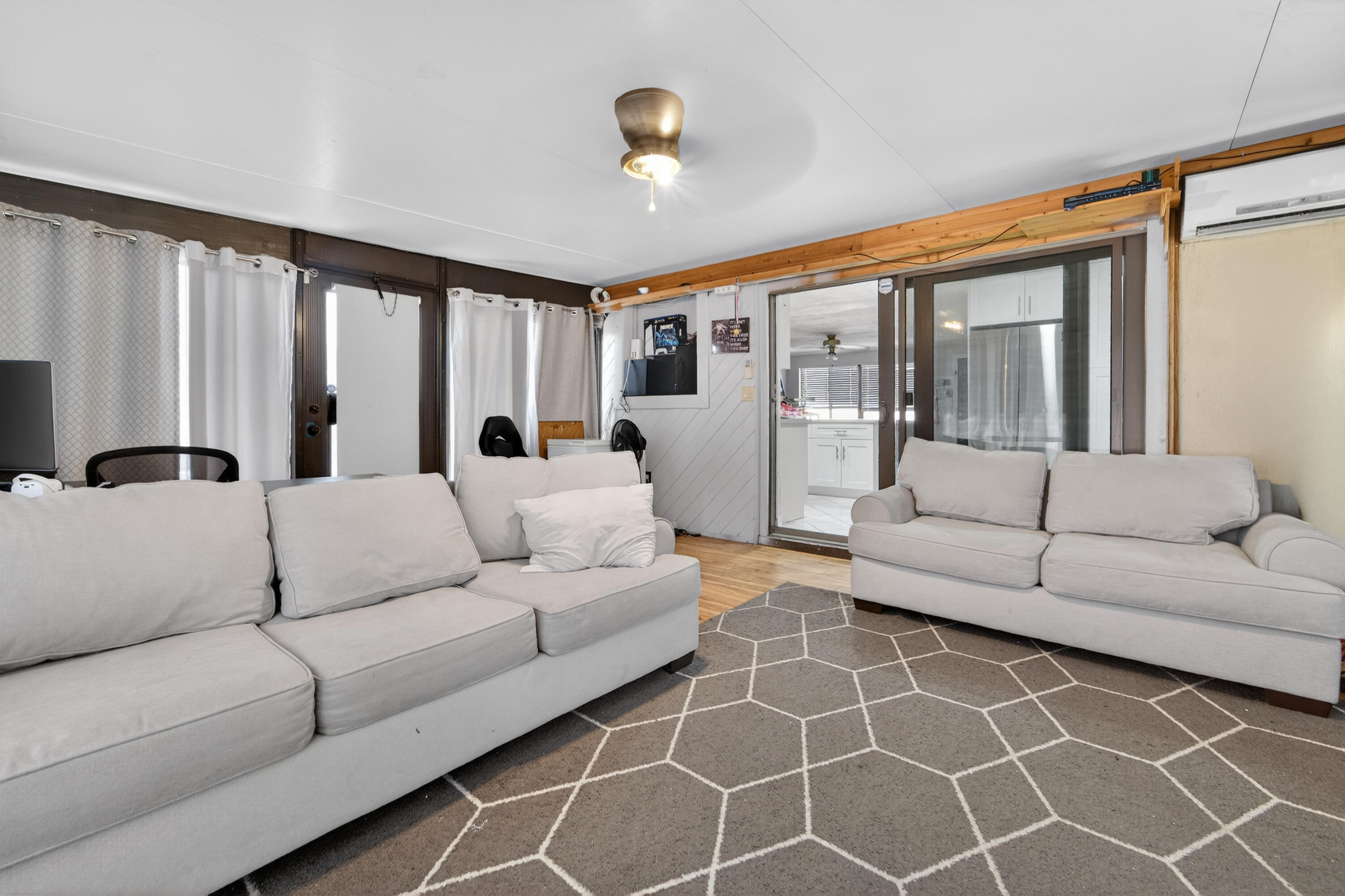 NICHOLAS PARK - Residential