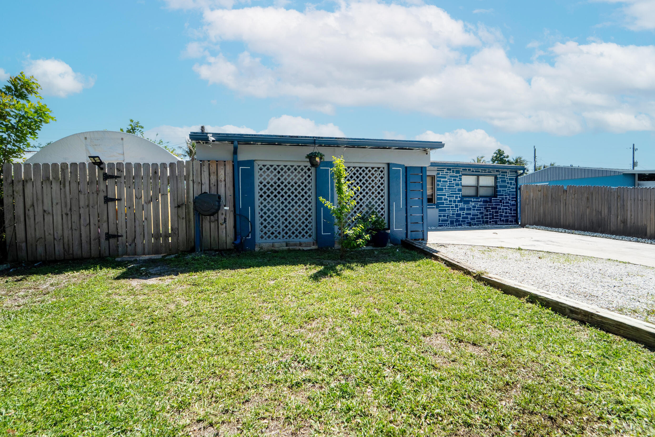 NICHOLAS PARK - Residential