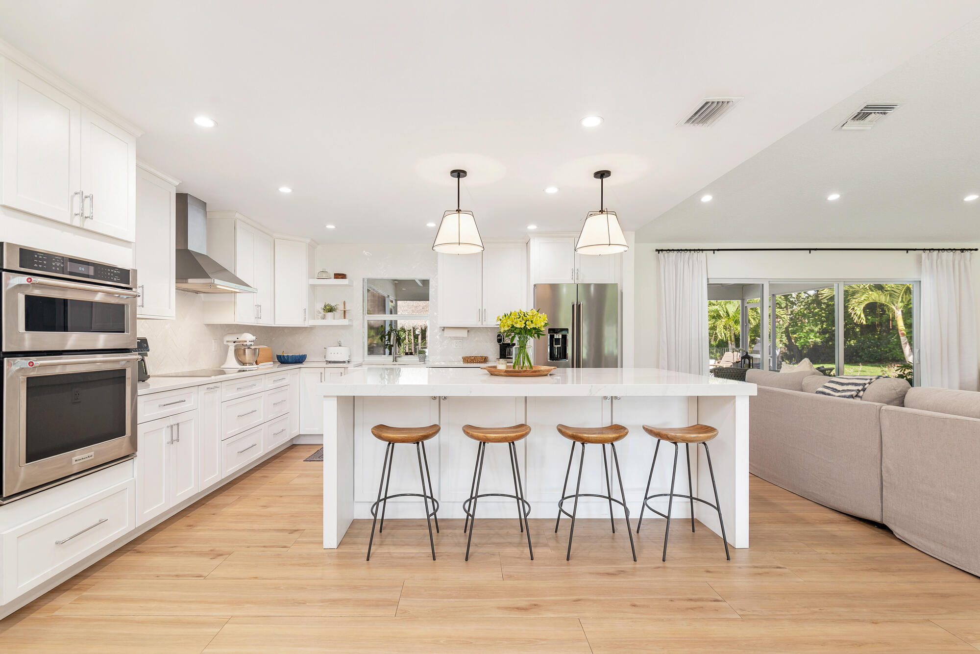 HORSESHOE ACRES - Residential