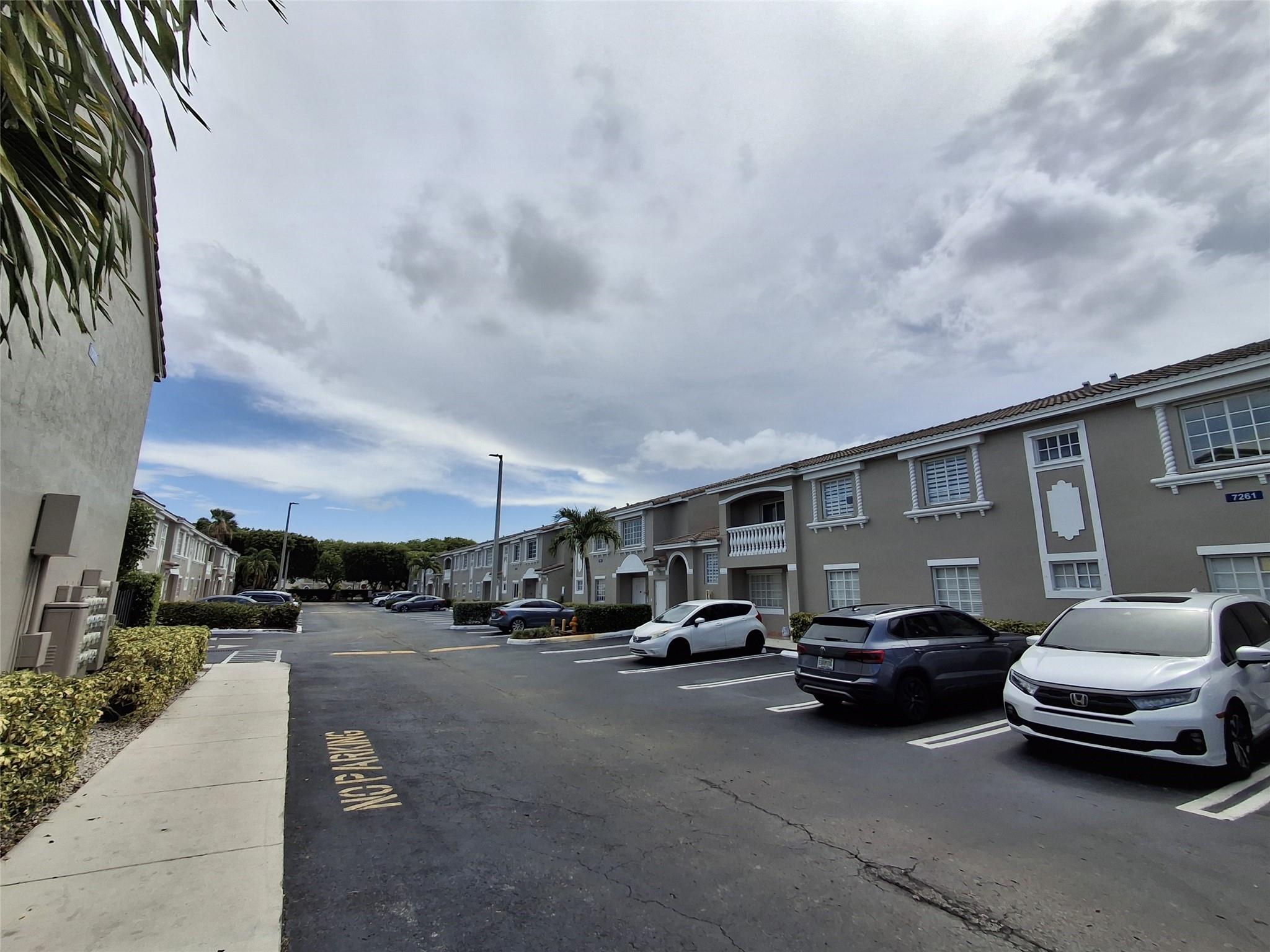 7261 NW 174th Ter 203