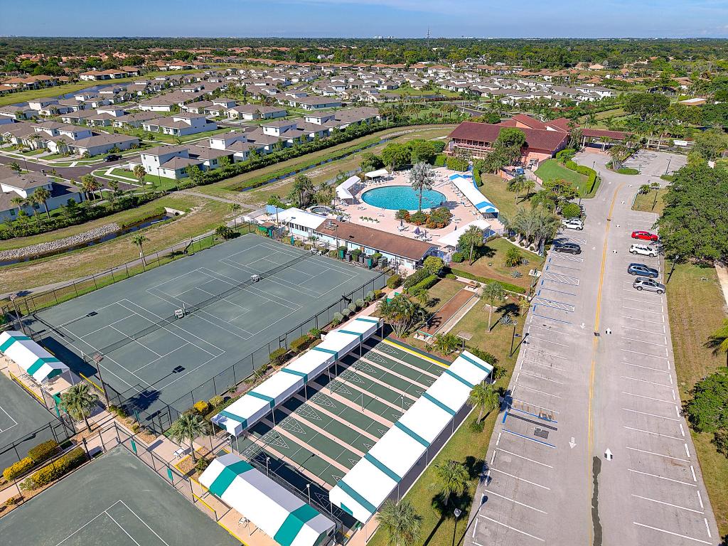 DELRAY TRAILS AT VILLA DELRAY PUD - Residential