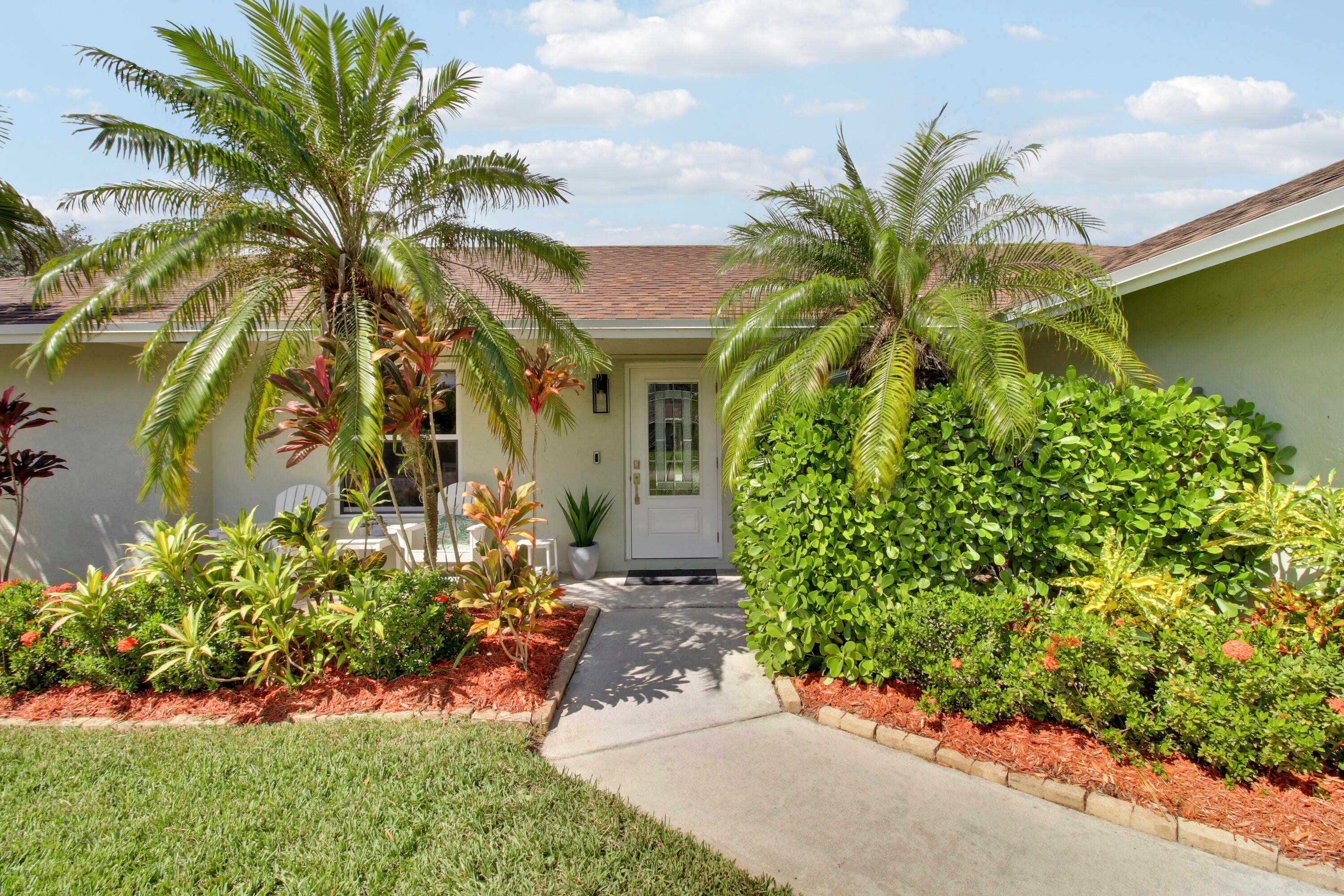 19823 Hibiscus Drive