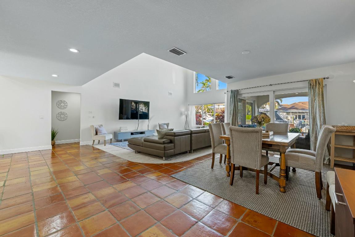 TROPIC ISLE 3RD SEC - Residential