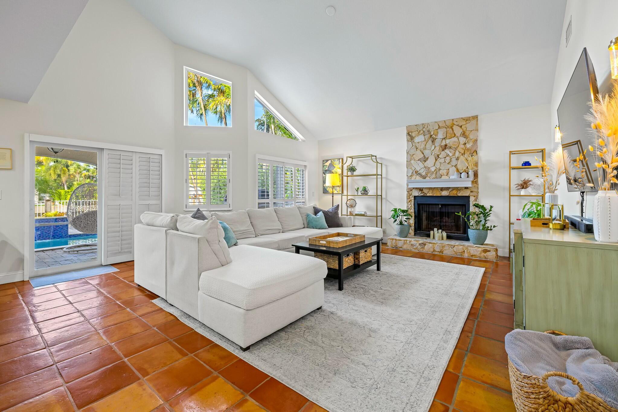 TROPIC ISLE 3RD SEC - Residential