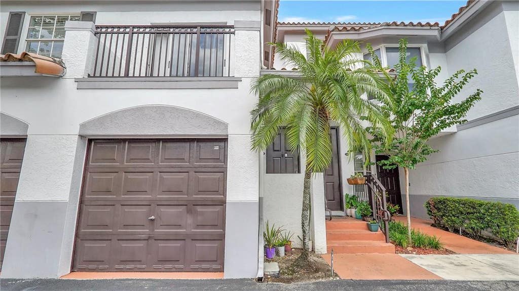 Photo of 771 SW 148TH Avenue #1303, Sunrise, FL 33325 (MLS # B26057273)