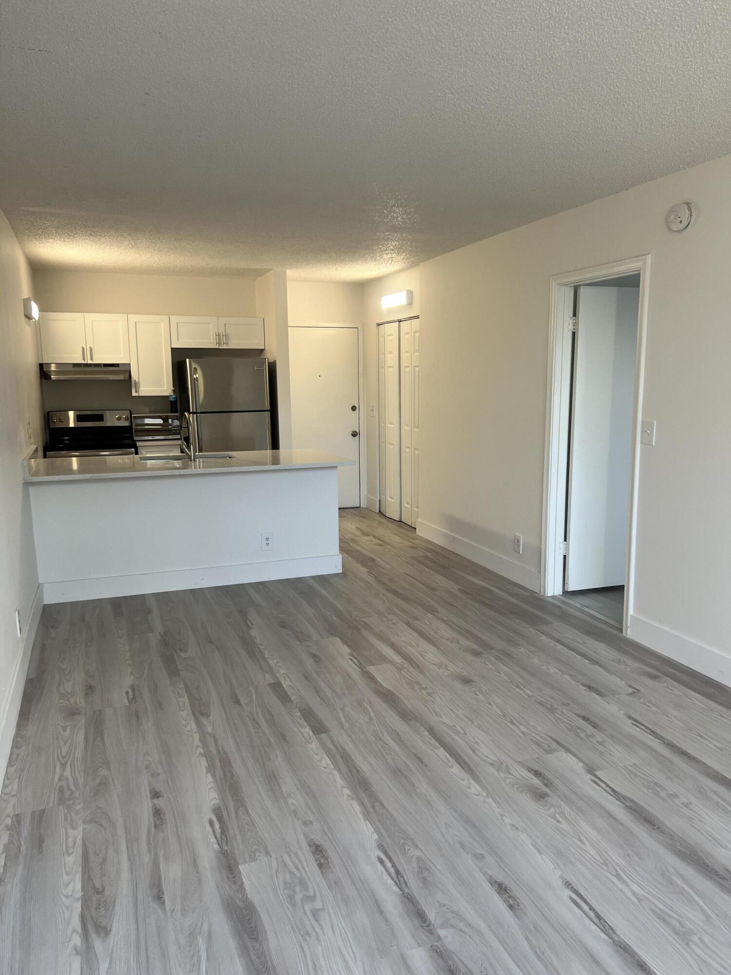 CORAL SPRINGS TOWER CLUB - Residential