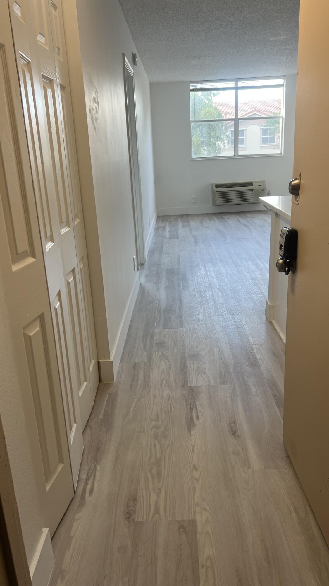 CORAL SPRINGS TOWER CLUB - Residential