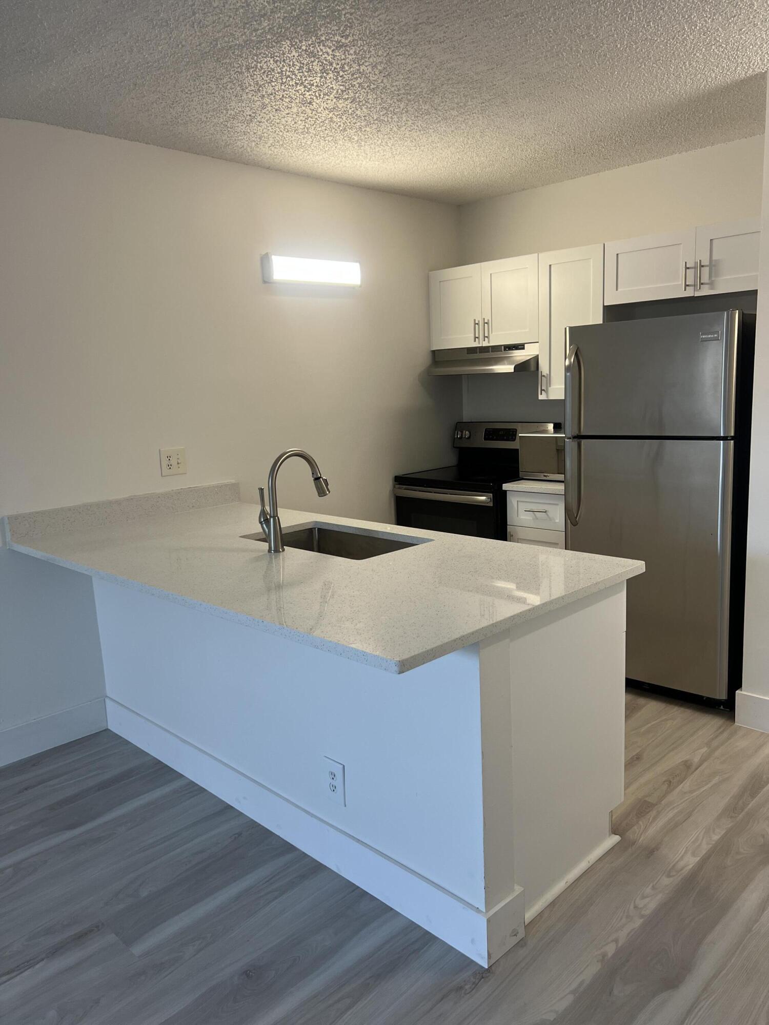 2501 Riverside Drive 206-a