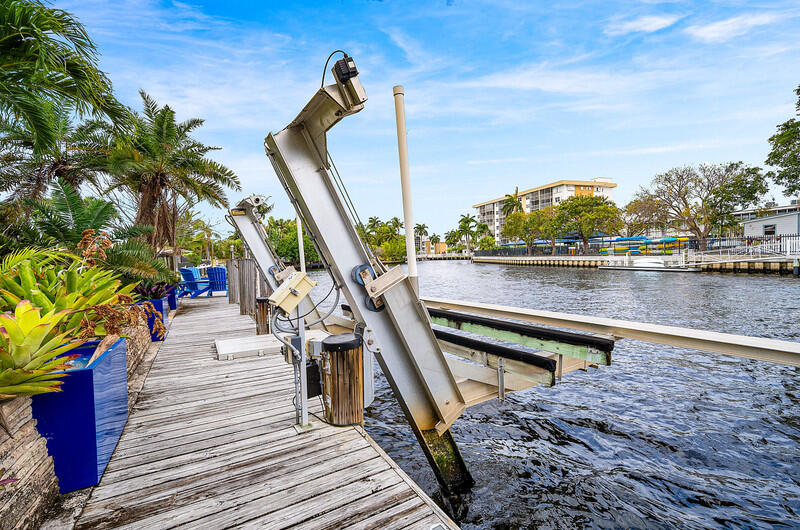 MIDDLE RIVER ESTATES - Residential Lease