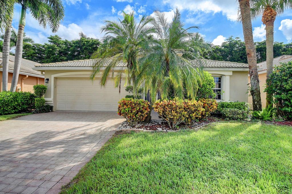 Photo of 13918 Via Raphael, Delray Beach, FL 33446 (MLS # R10925778)
