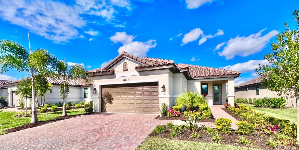 Photo of 12837 SW Ambra Street, Port Saint Lucie, FL 34987 (MLS # R10928623)