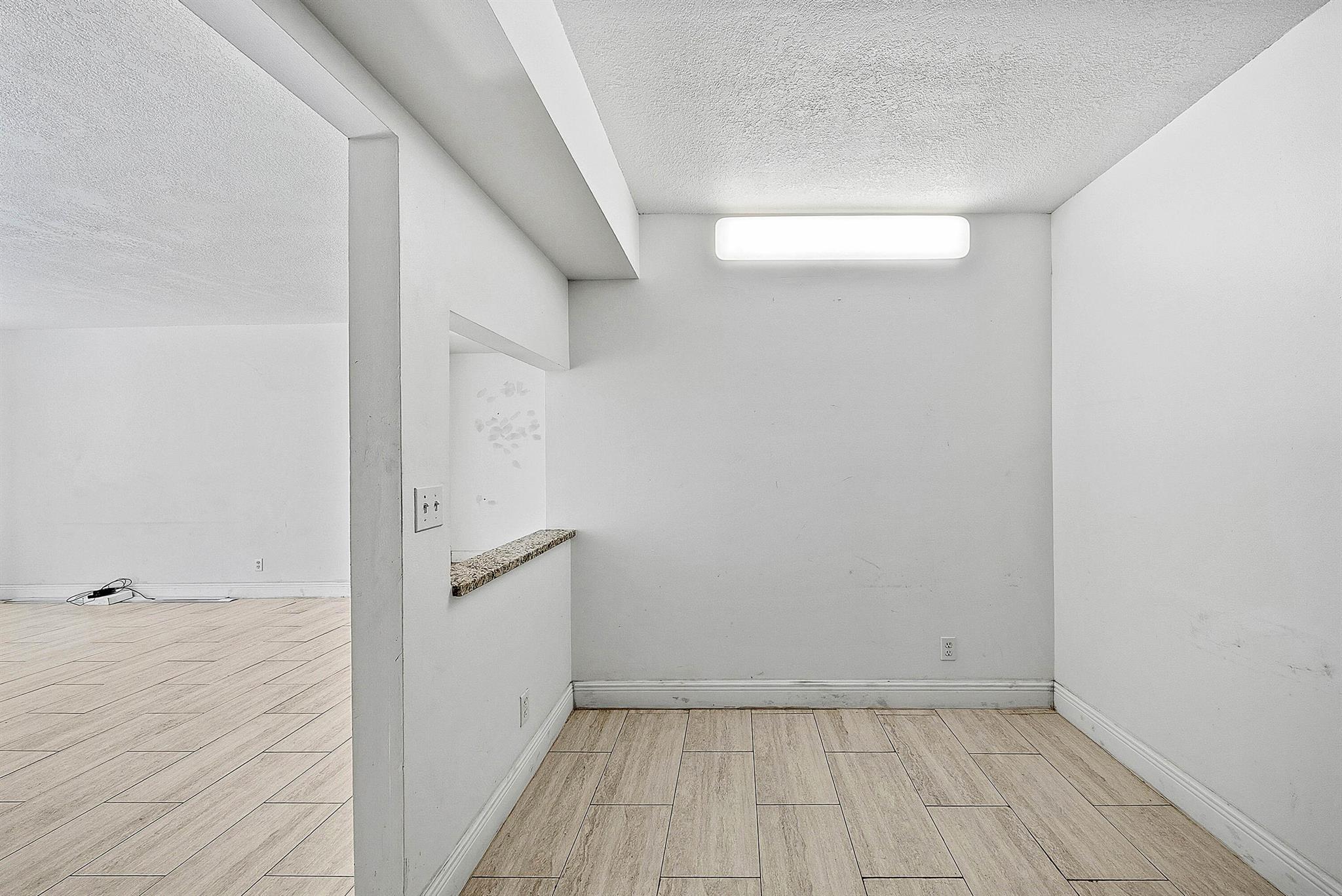 PALM CLUB WEST VILLAGE 1 - Residential