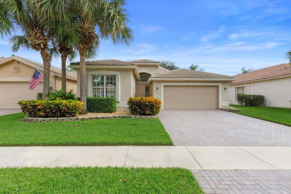 Photo of 10902 Rock Springs Terrace, Boynton Beach, FL 33437 (MLS # R10761949)