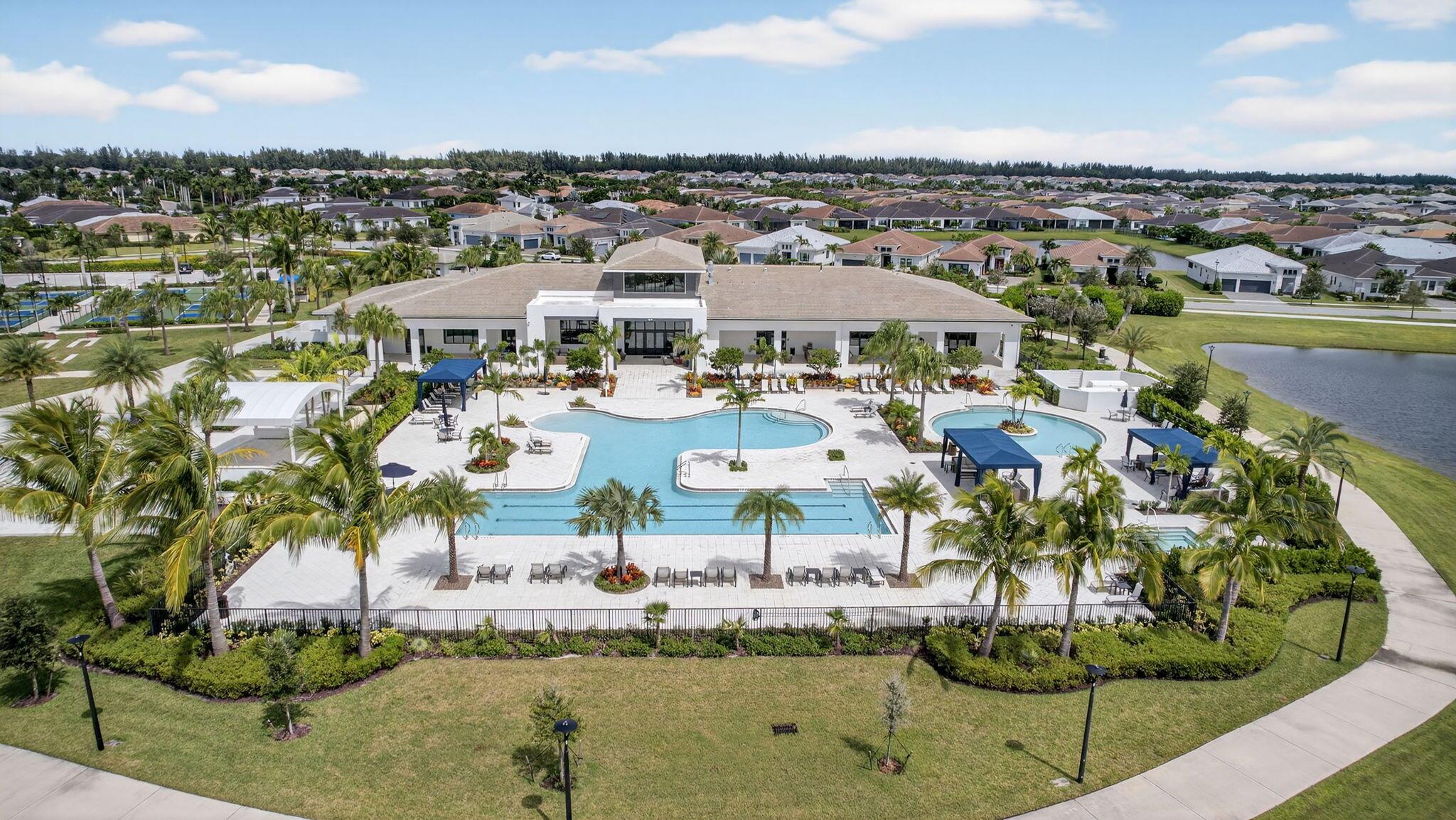 CRESSWIND PALM BEACH - Residential