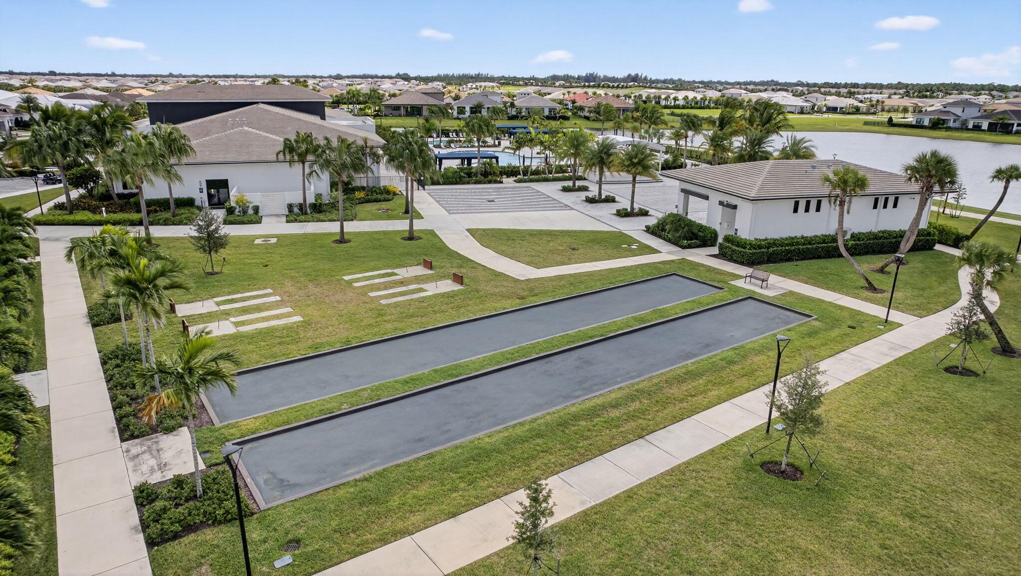 CRESSWIND PALM BEACH - Residential