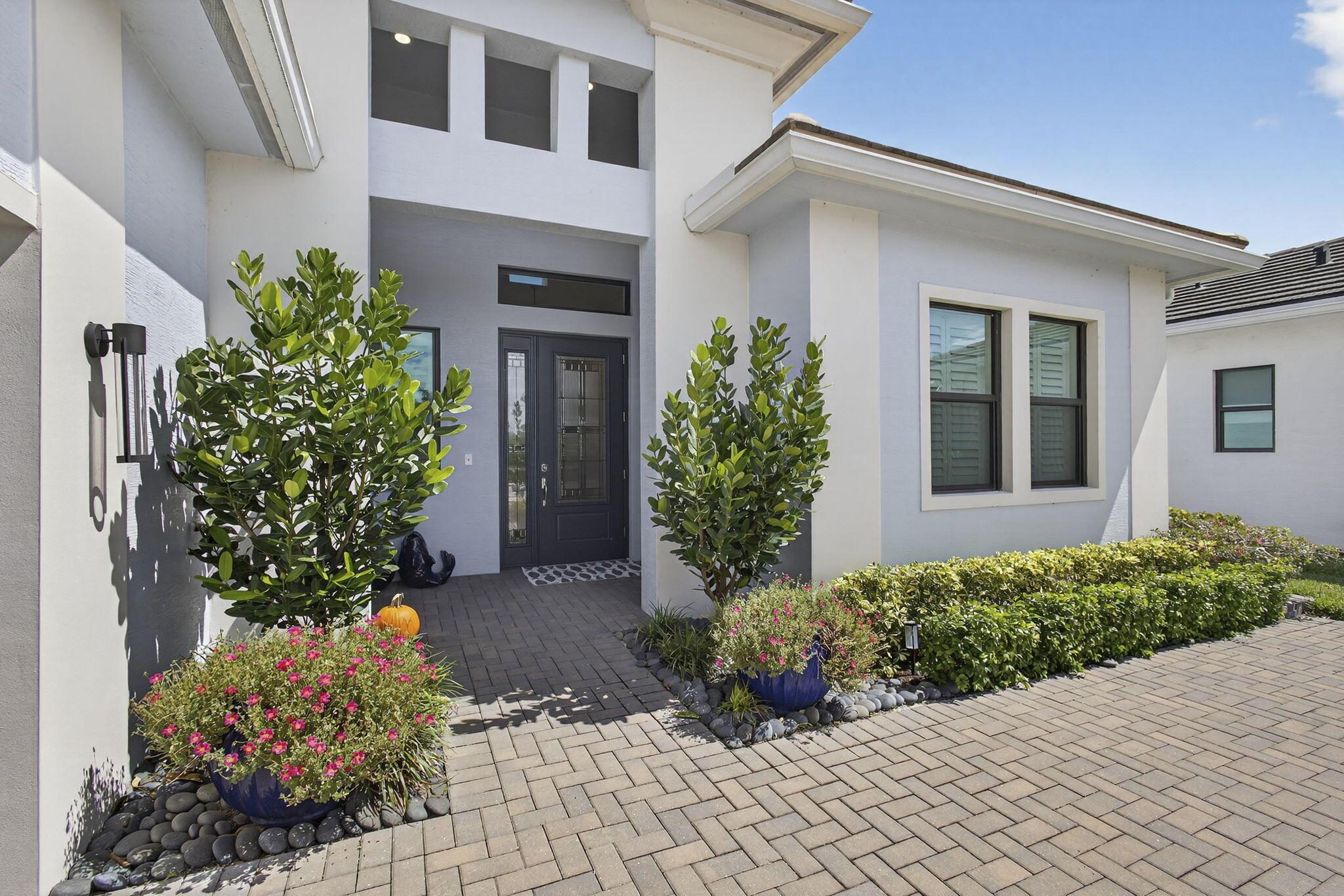 CRESSWIND PALM BEACH - Residential