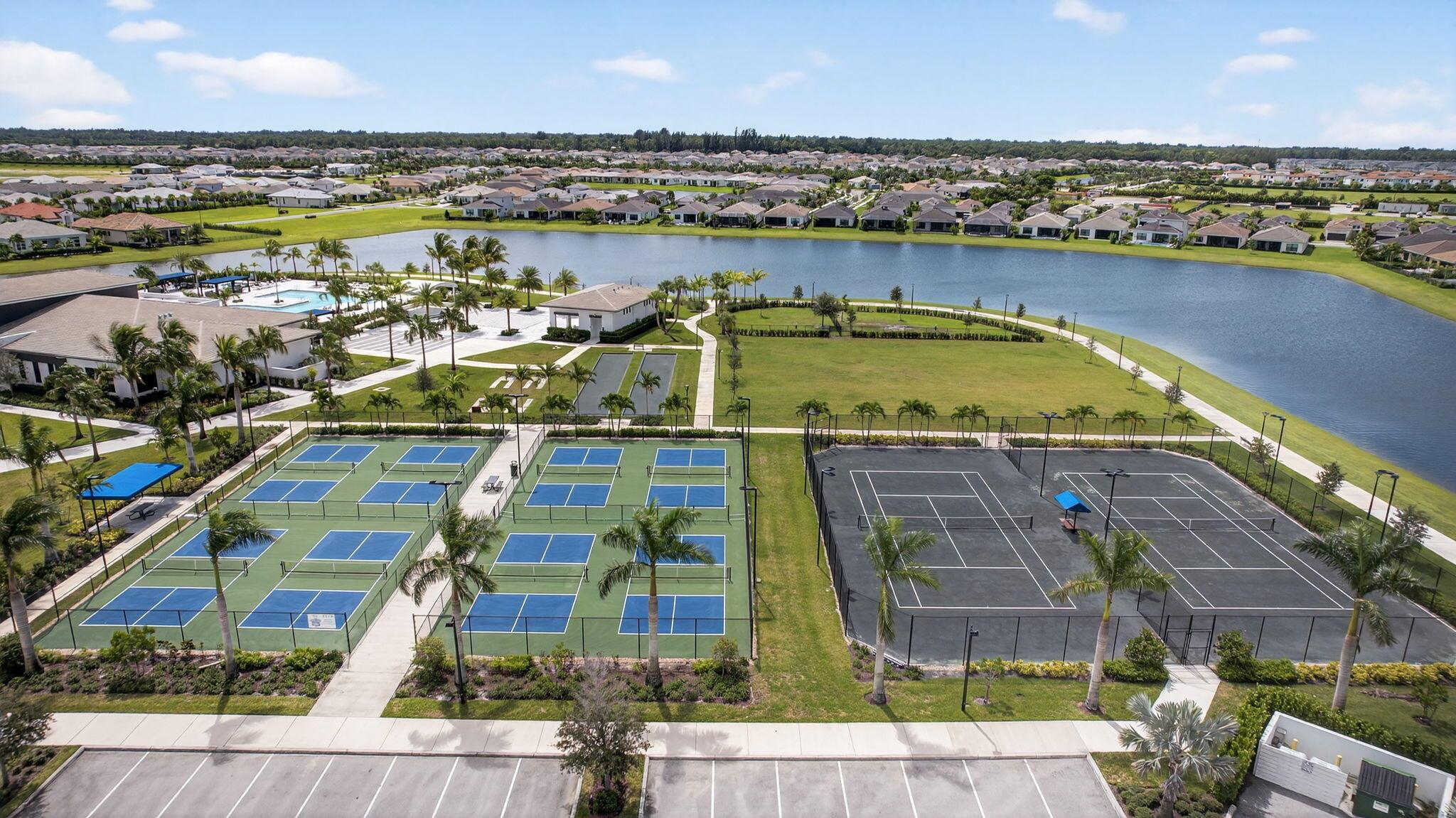 CRESSWIND PALM BEACH - Residential