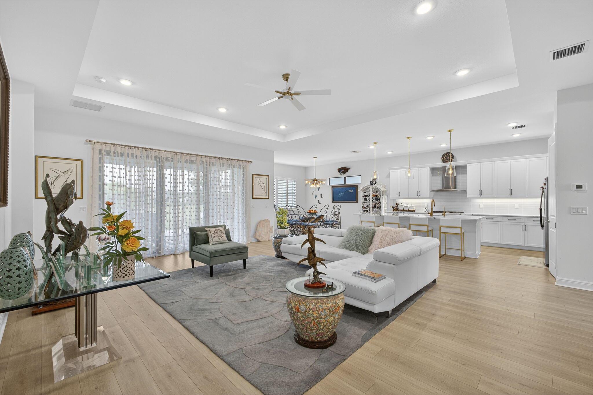 CRESSWIND PALM BEACH - Residential