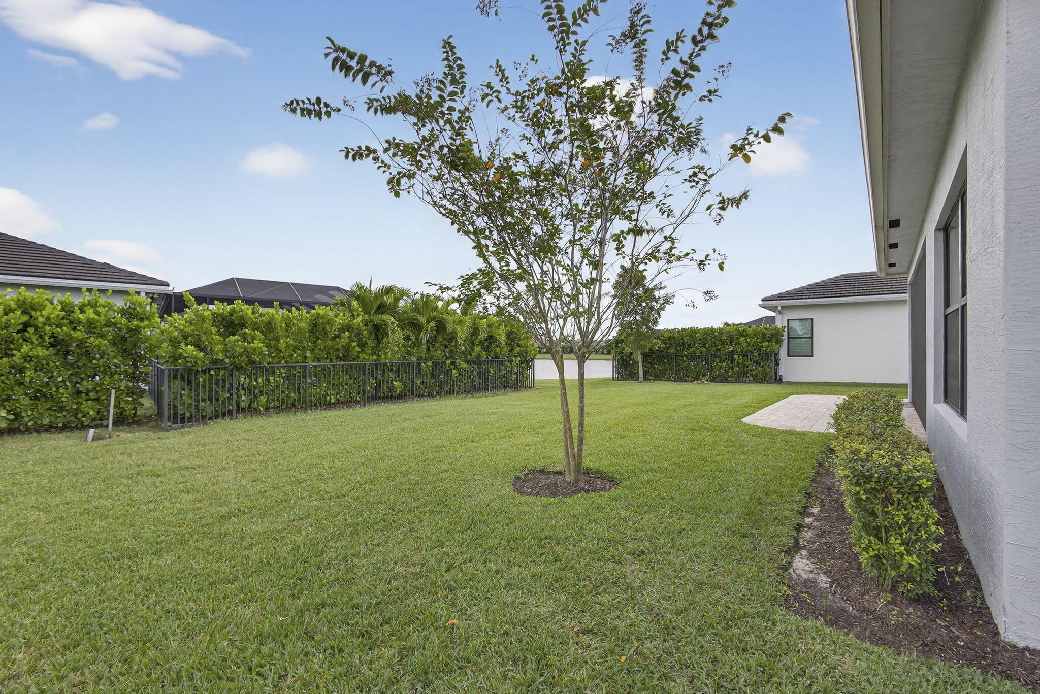 CRESSWIND PALM BEACH - Residential