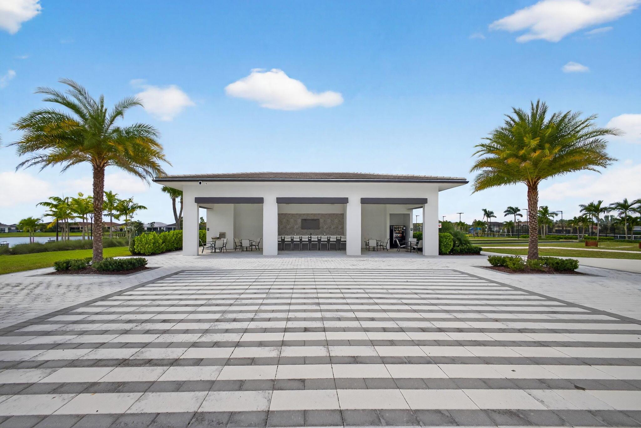 CRESSWIND PALM BEACH - Residential