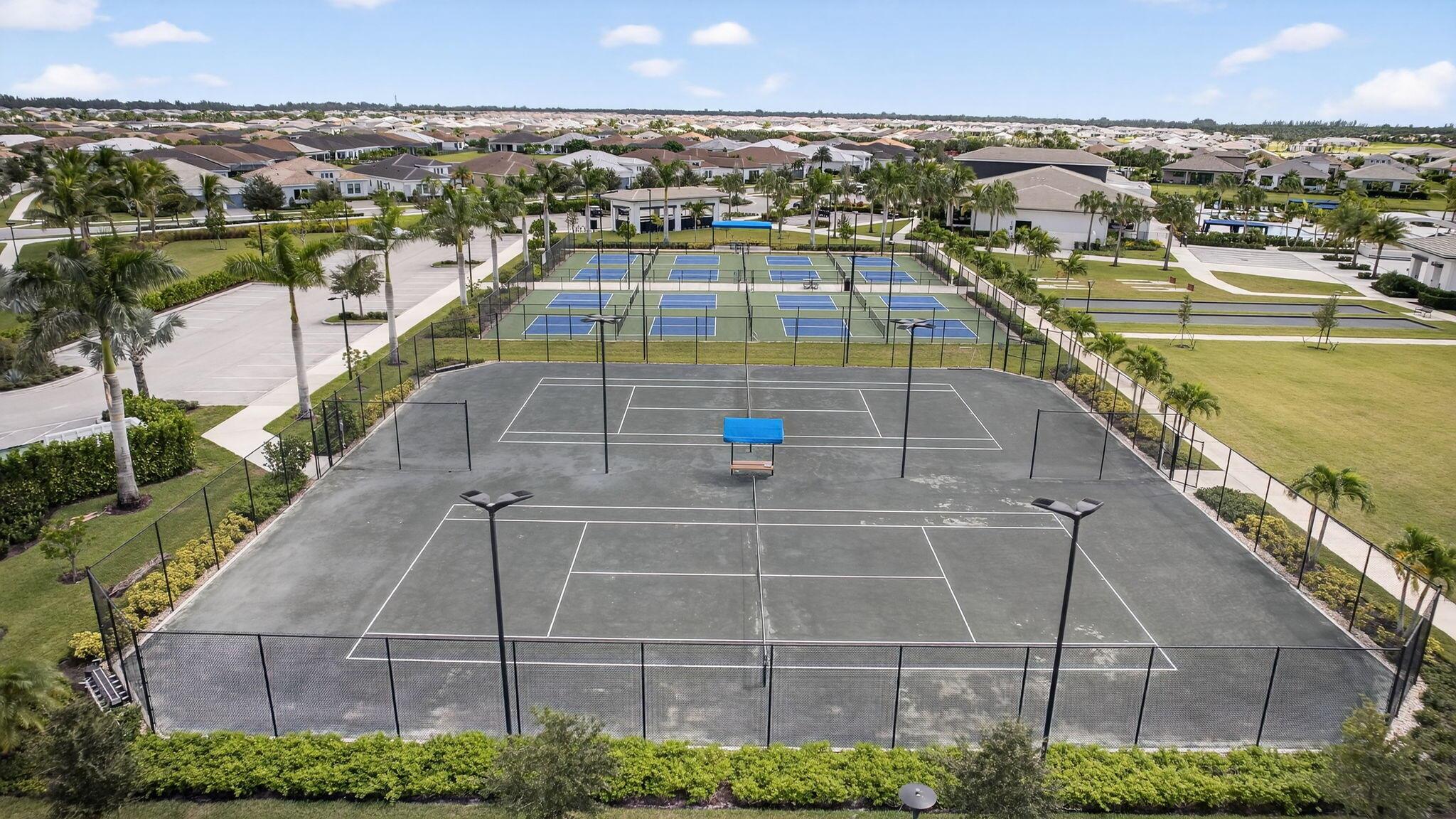 CRESSWIND PALM BEACH - Residential