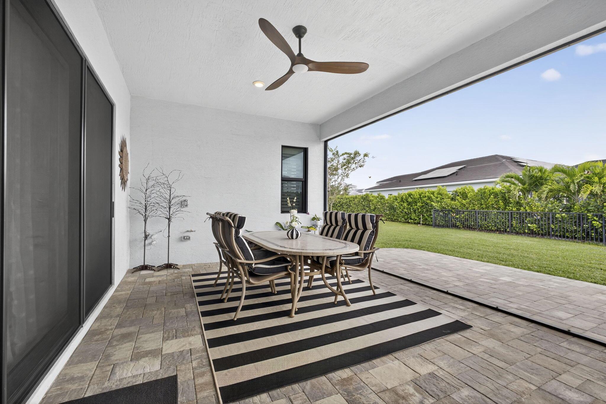 CRESSWIND PALM BEACH - Residential