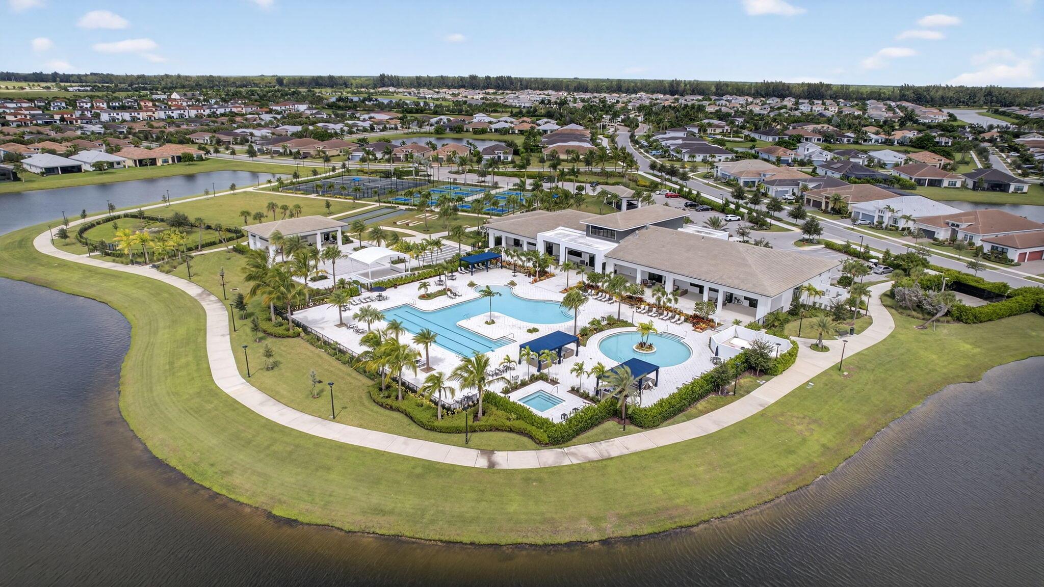 CRESSWIND PALM BEACH - Residential
