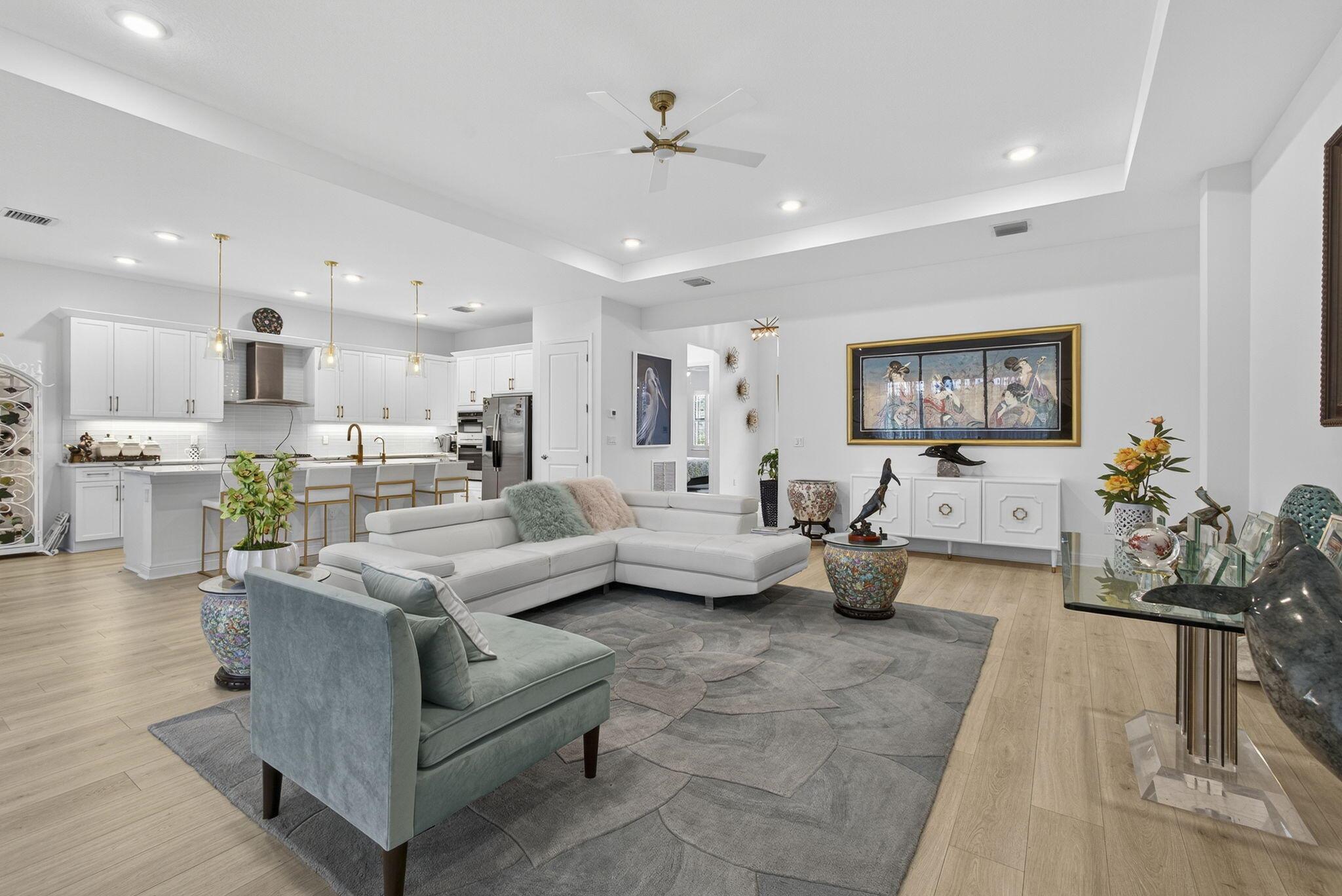 CRESSWIND PALM BEACH - Residential