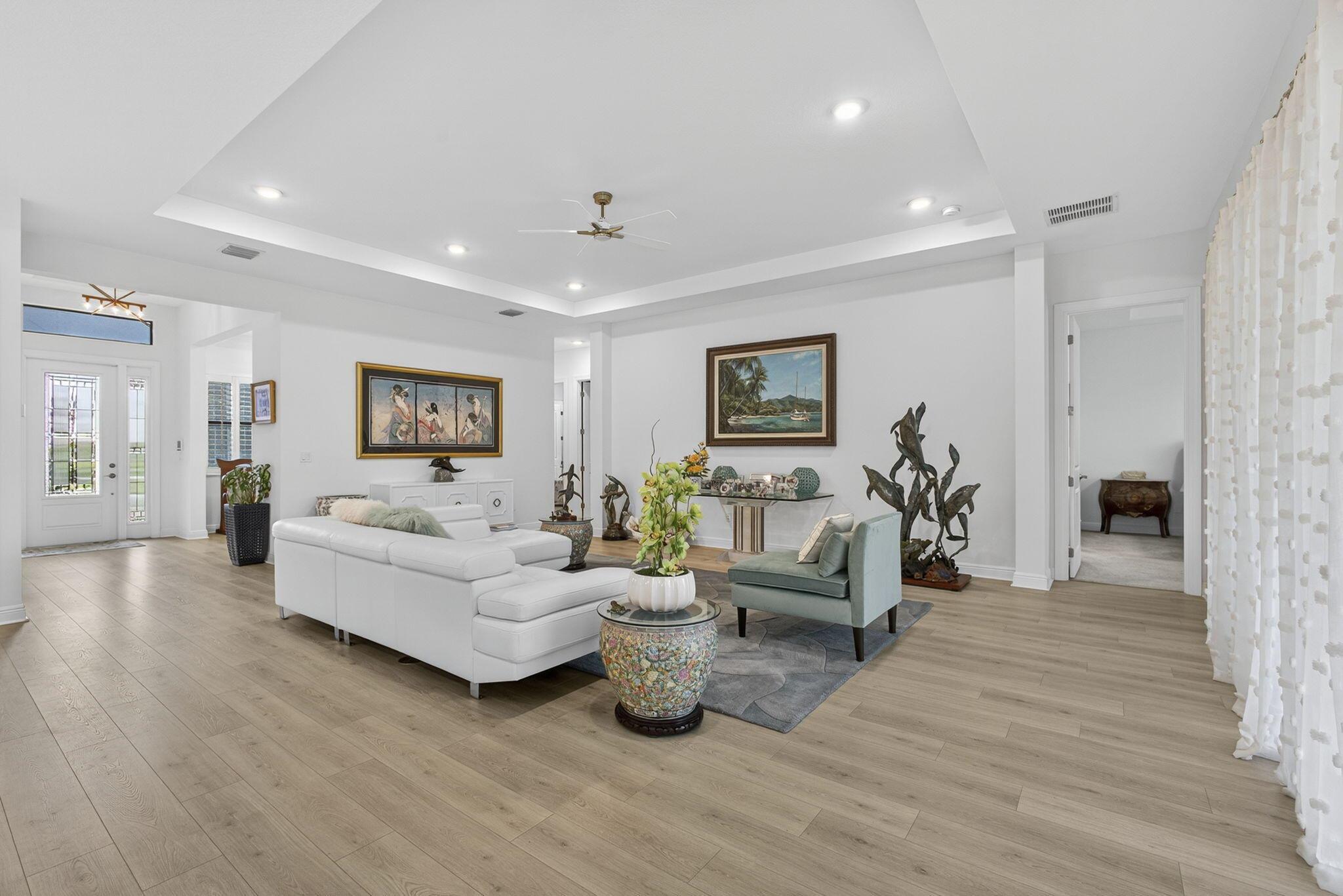CRESSWIND PALM BEACH - Residential